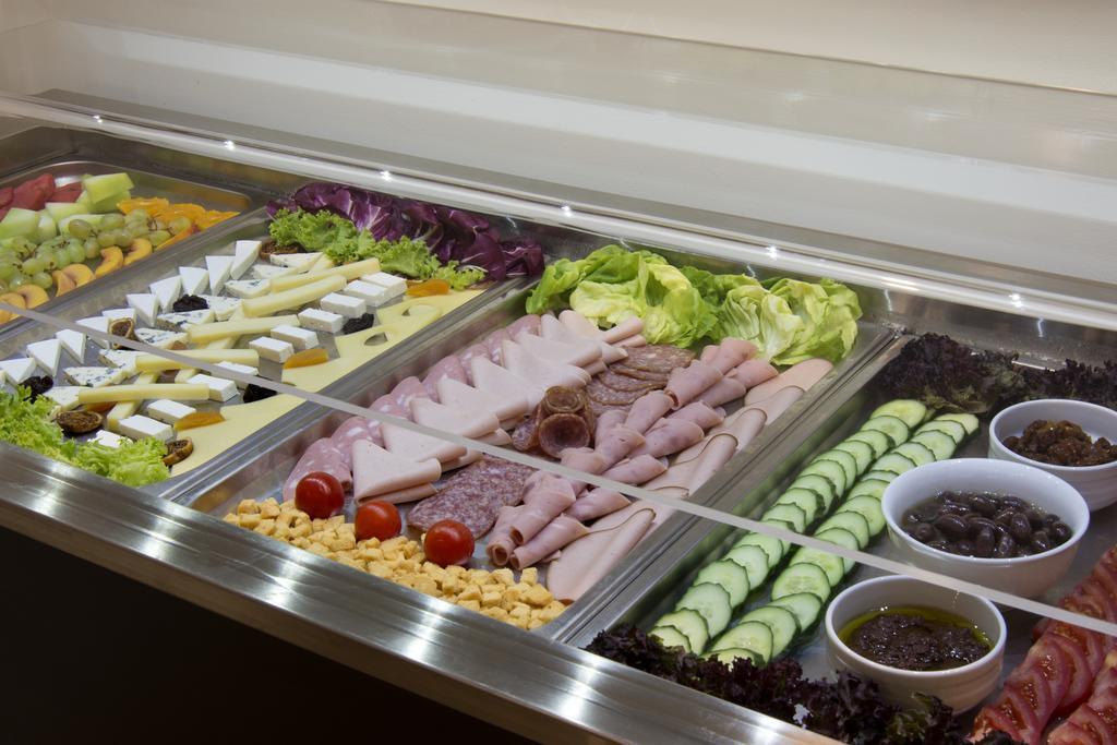 Отель Athens Avenue Hotel 4*