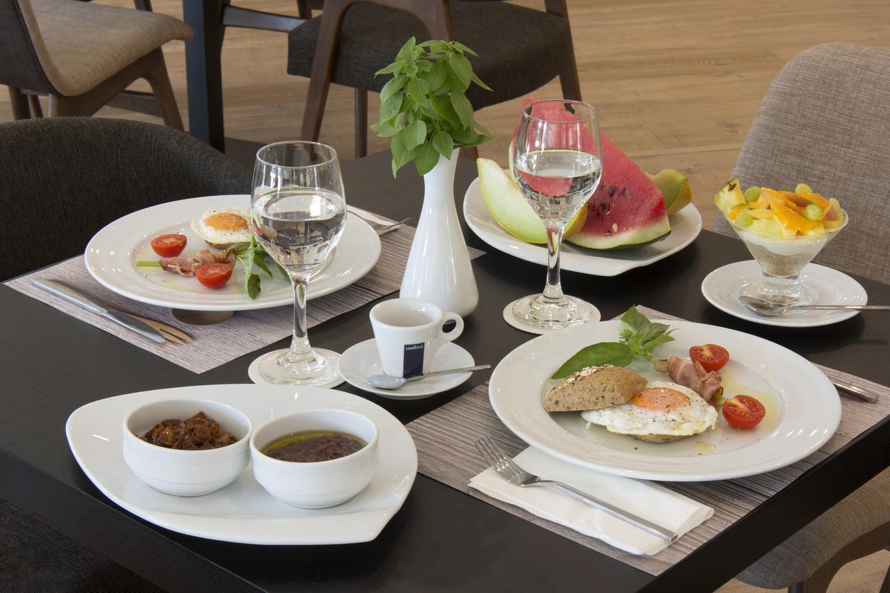 Athens Avenue Hotel Отель